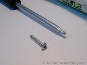 braun-oral-b-triumph-5000-toothbrush-lcd-torx-screw-remove