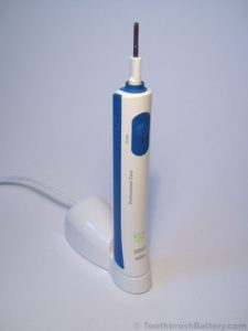braun-oral-b-toothbrush-type-4729-recharging