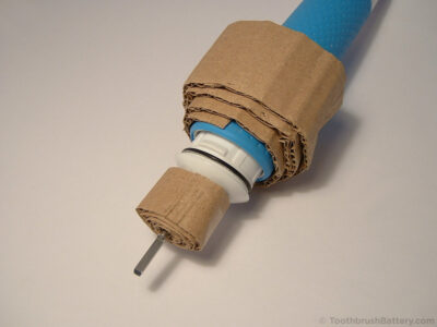 Braun-Oral-B-Vitality-Type-3708-3710-how-to-open-toothbrush-handle-cap-gap-3
