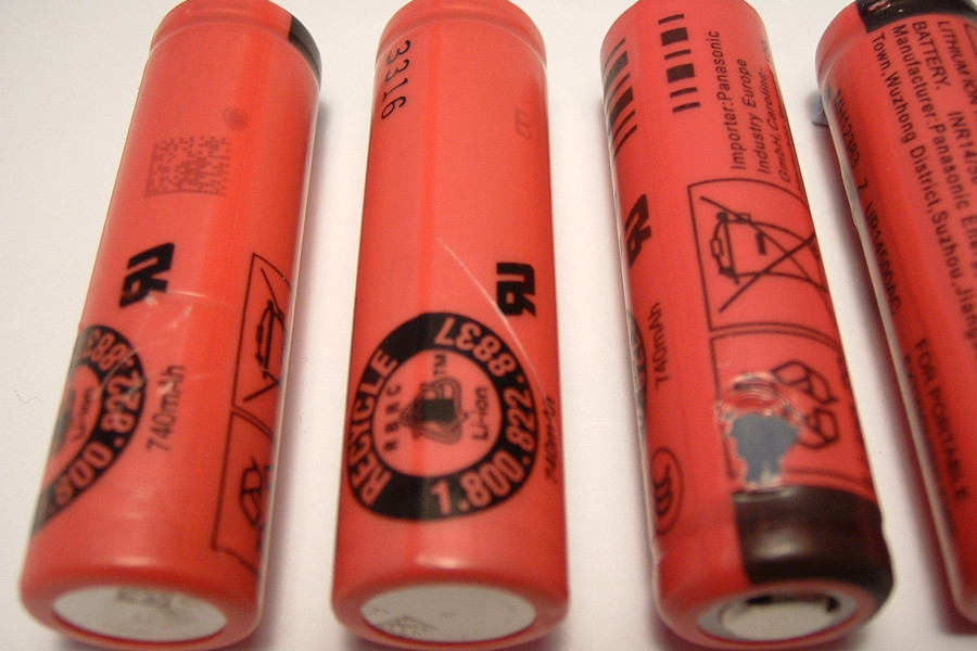 49mm x 14mm Li-ion Oral-B iO Series Toothbrush Battery - Sanyo (Factory Seconds) - Image 3