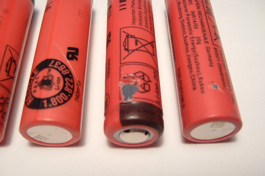 49mm x 14mm Li-ion Oral-B iO Series Toothbrush Battery - Sanyo (Factory Seconds) - Image 4